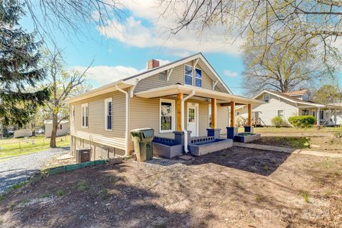 A home in Hickory