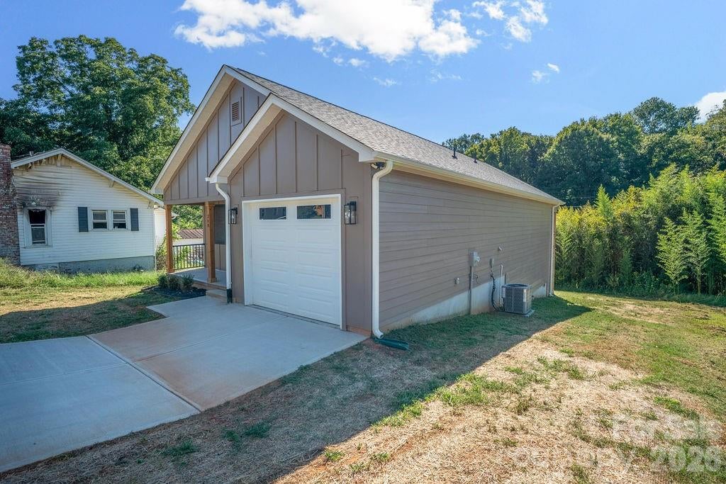 308 N Caldwell Avenue