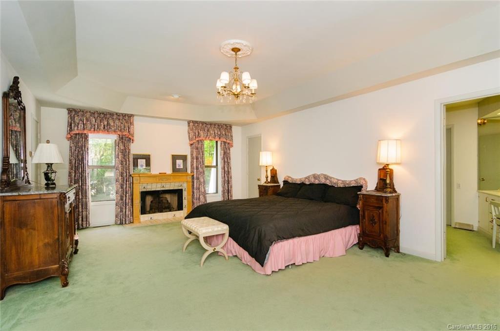 Lake Toxaway Estates - Residential