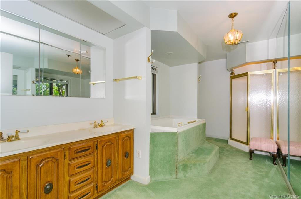 Lake Toxaway Estates - Residential