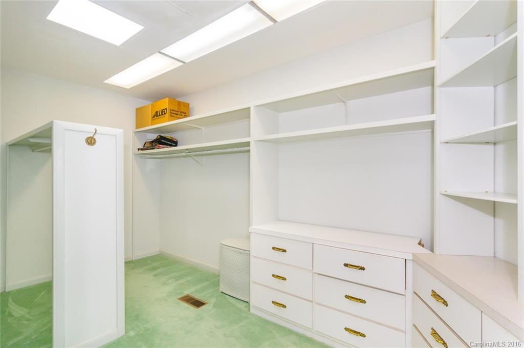 Lake Toxaway Estates - Residential