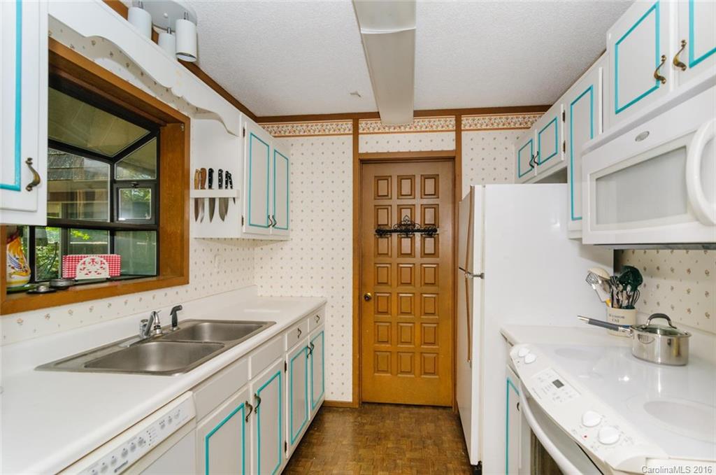 Lake Toxaway Estates - Residential