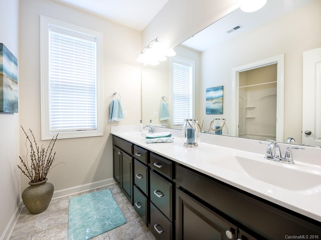 RiverChase - Residential