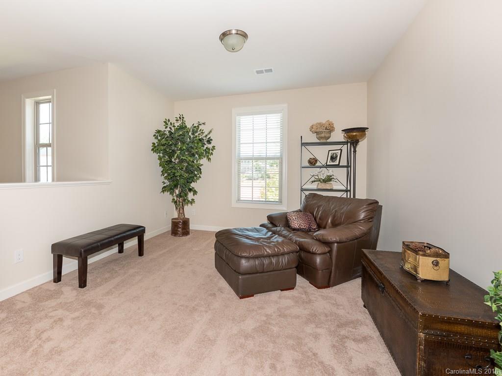 RiverChase - Residential