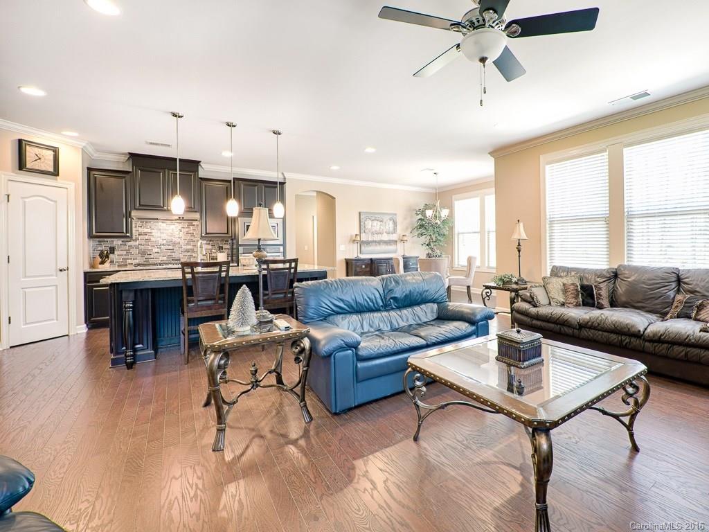 RiverChase - Residential