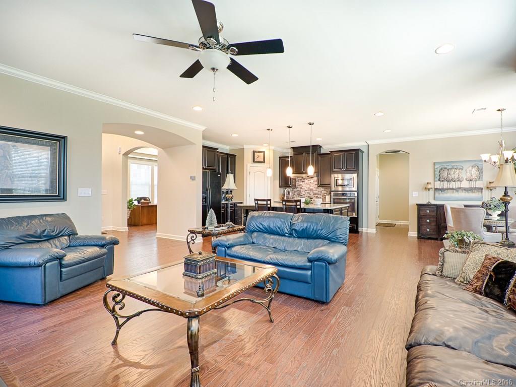 RiverChase - Residential