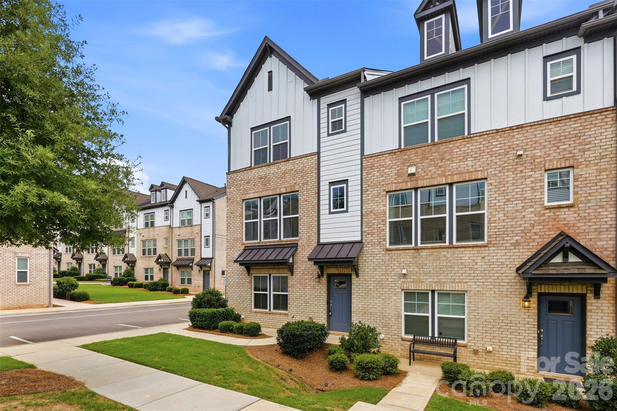 604 Tudor Park Way