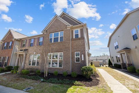 8145 English Clover Lane Fort Mill SC 29707
