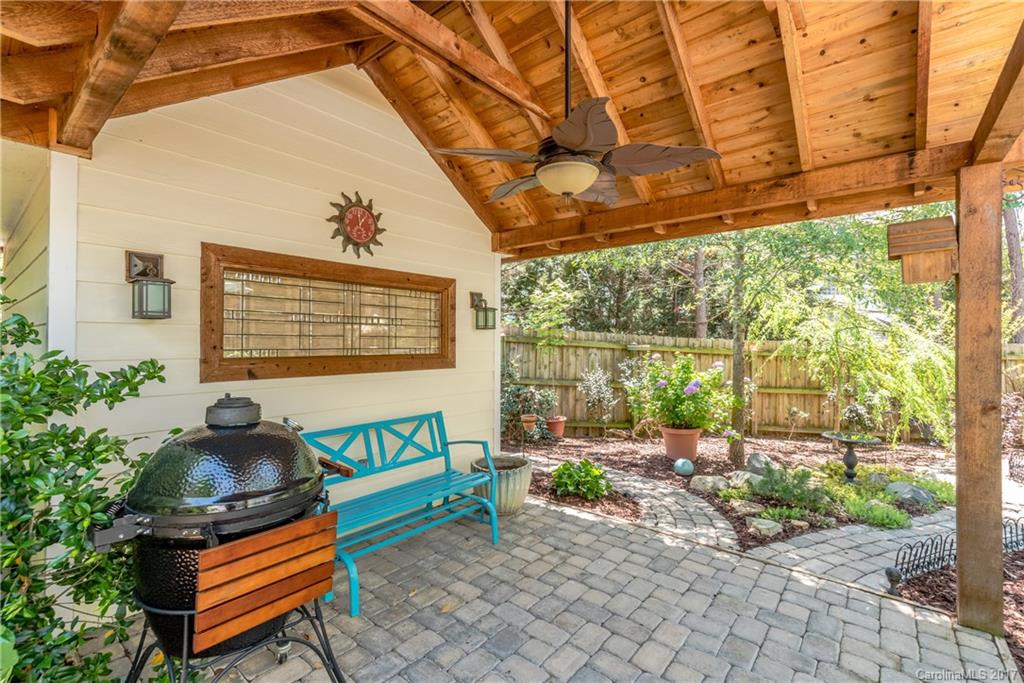 Chestnut Oaks - Residential