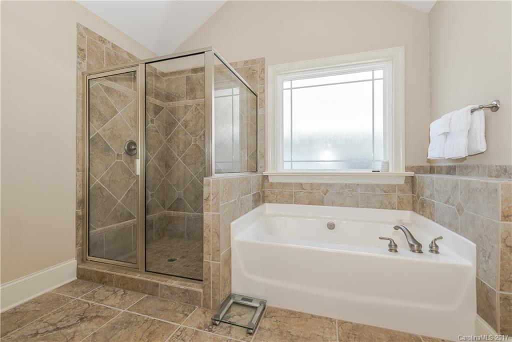 Chestnut Oaks - Residential