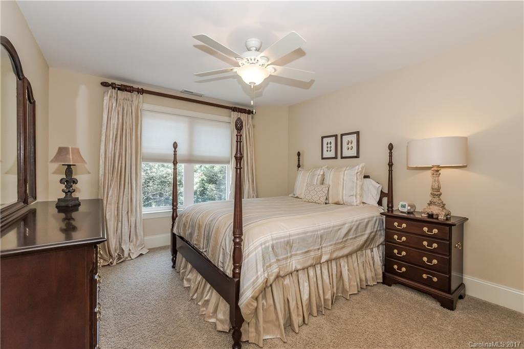 Chestnut Oaks - Residential