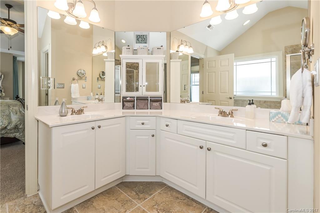 Chestnut Oaks - Residential