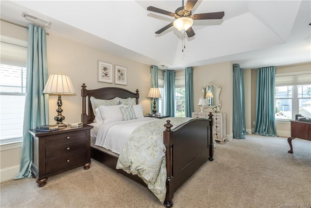 Chestnut Oaks - Residential