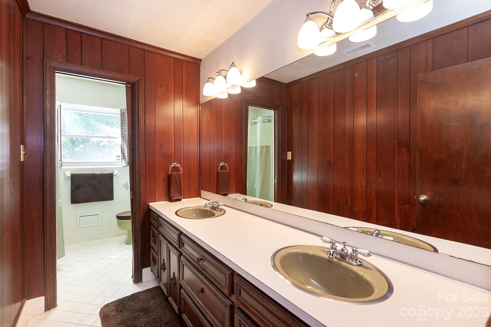 Sherwood Forest - Residential