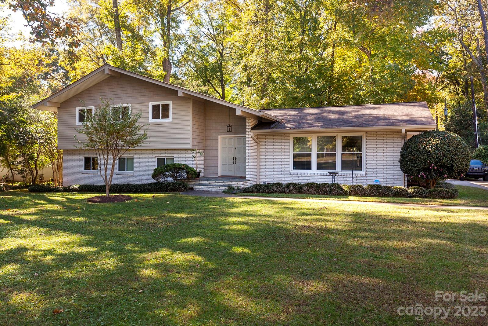 Sherwood Forest - Residential