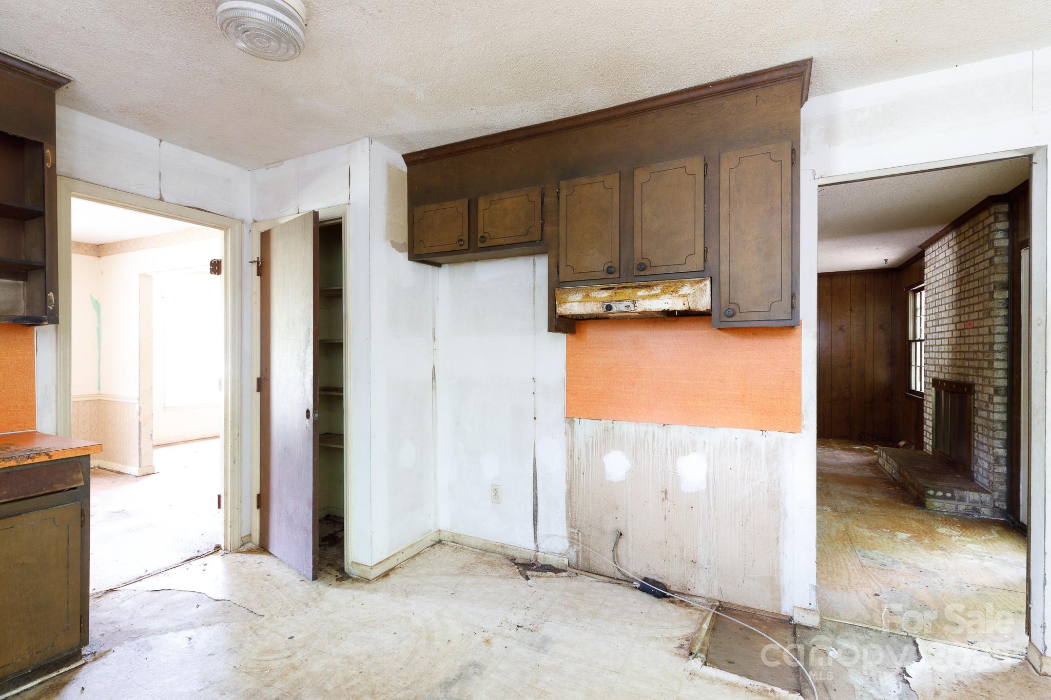 Twin Lakes - Residential