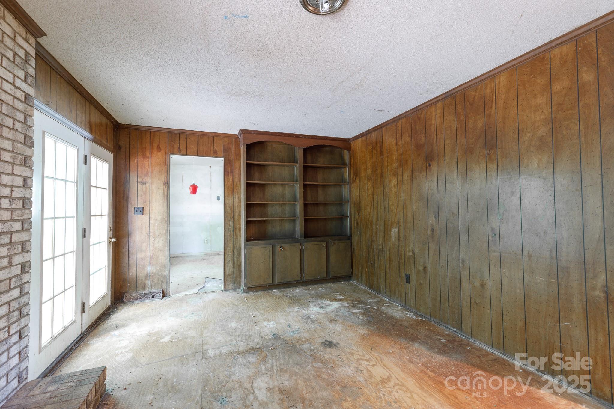 Twin Lakes - Residential