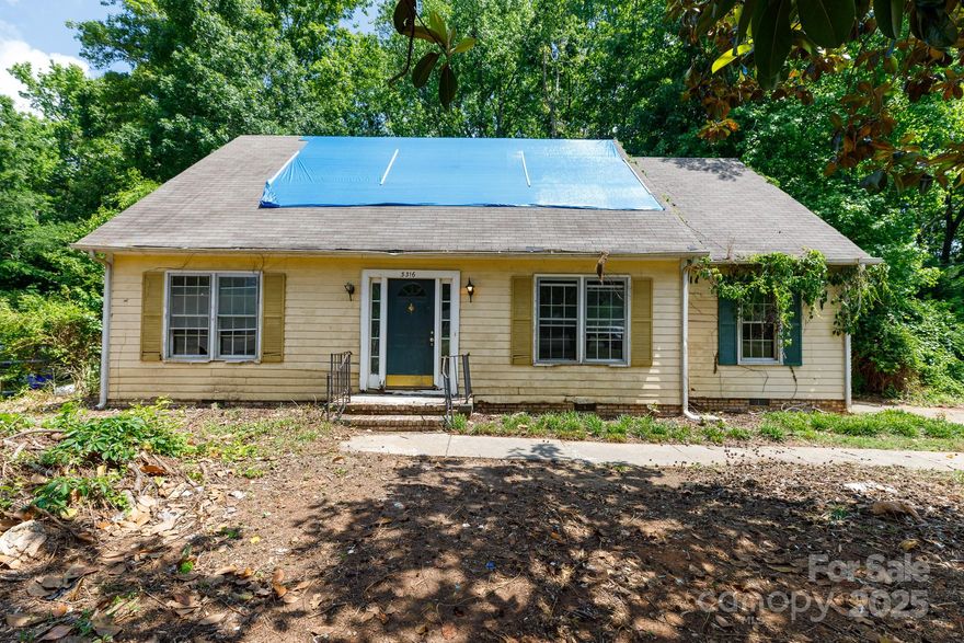 Tremendous investment opportunity in convenient location of Rock Hill.  All brick 1.5 story on larger lot with tons of potential.