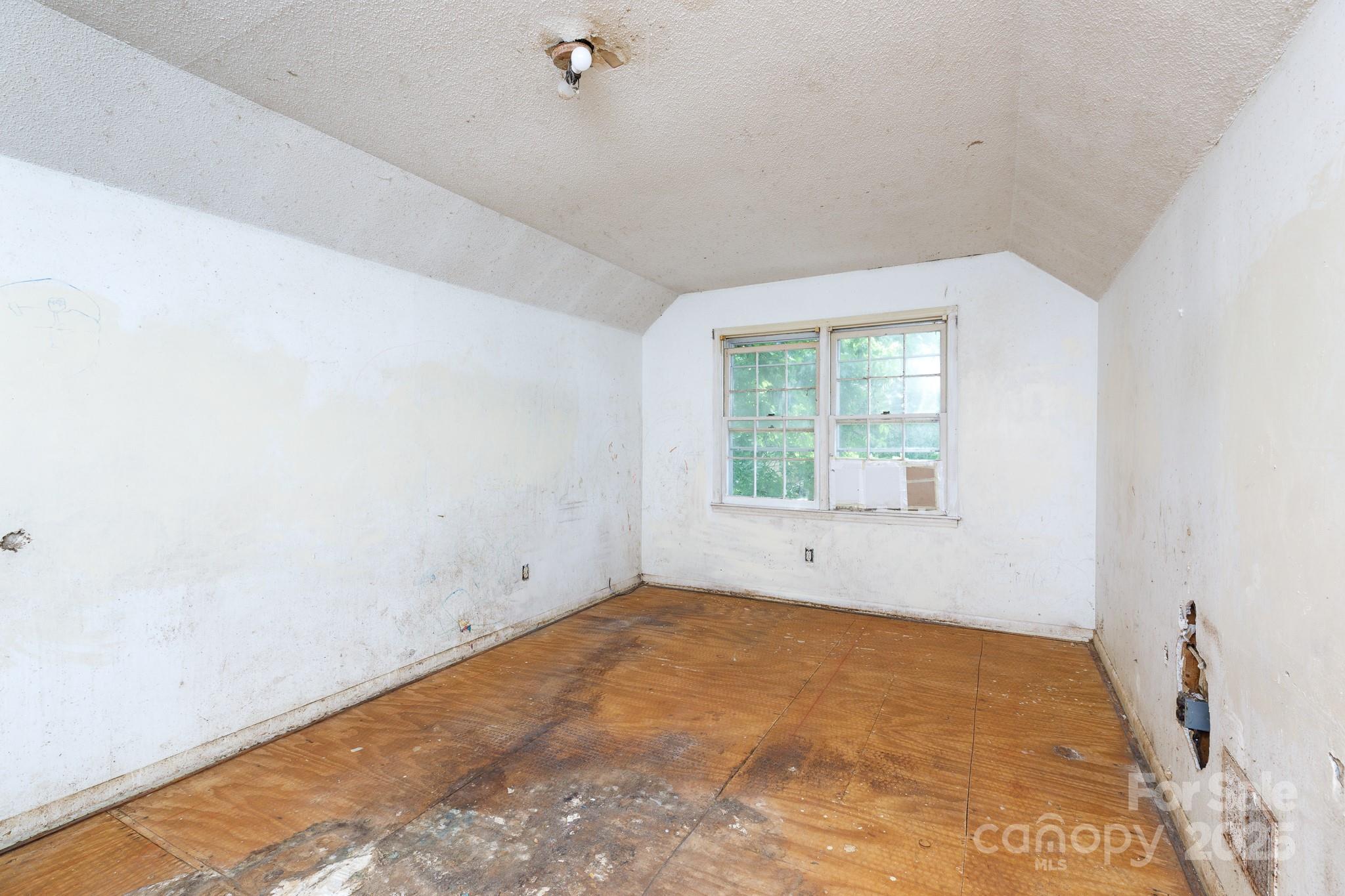 Twin Lakes - Residential