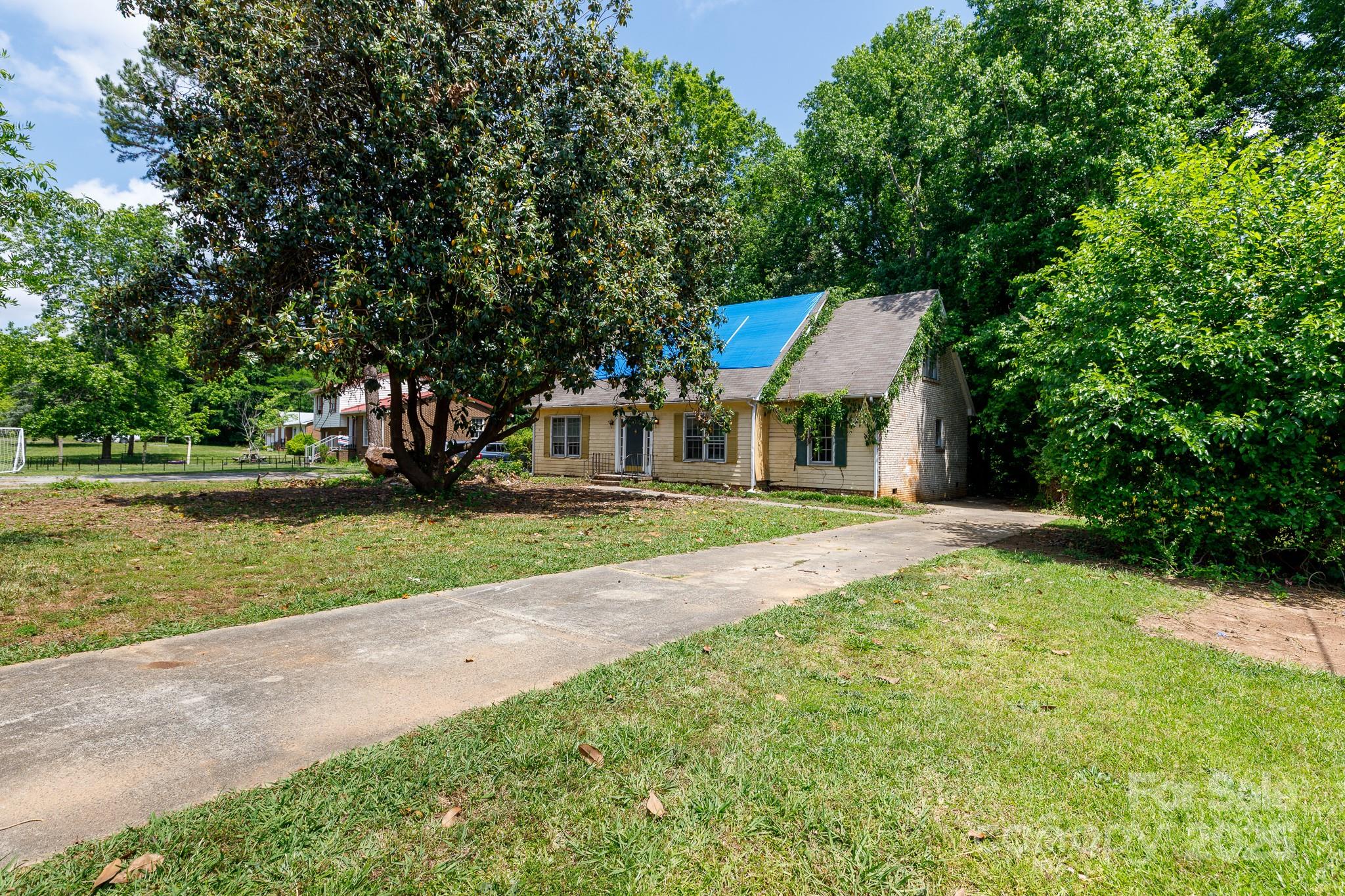 Twin Lakes - Residential