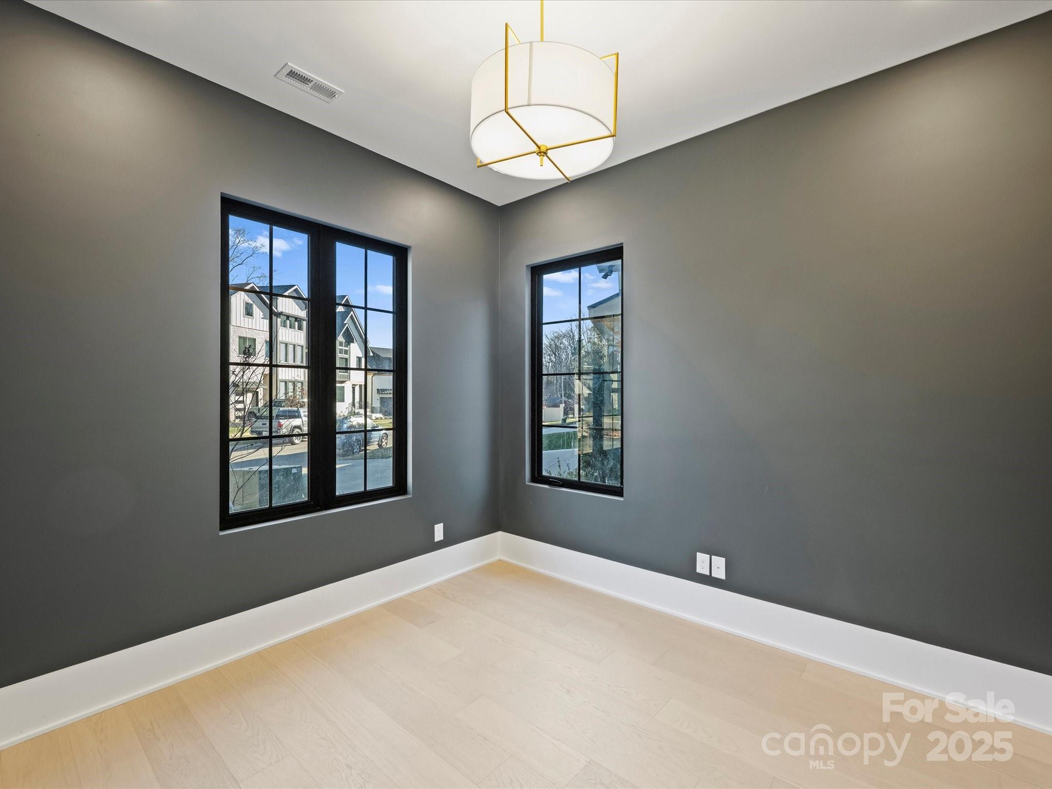 923 Laurel Creek Lane