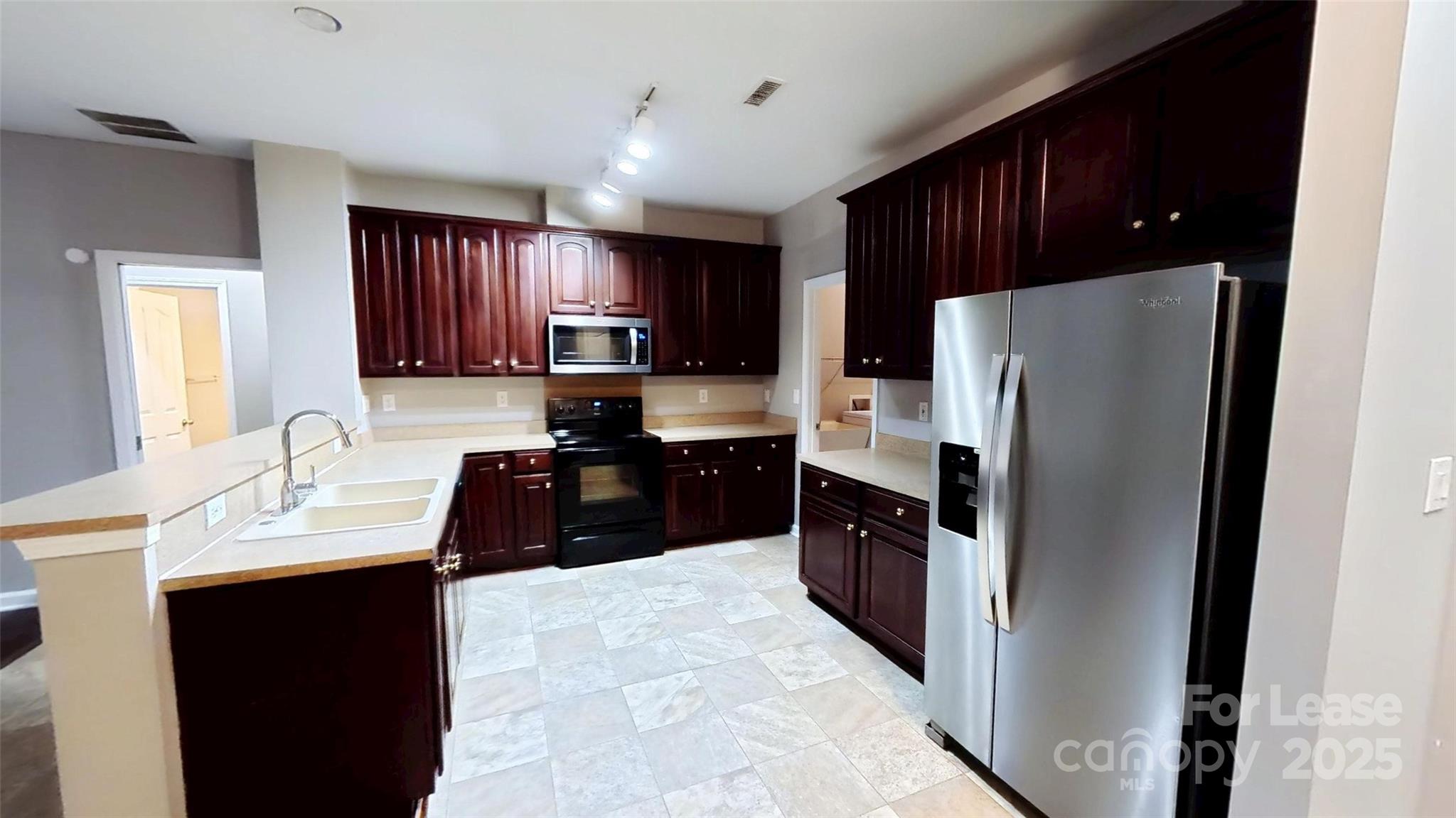 2442 Windsor Chase Drive