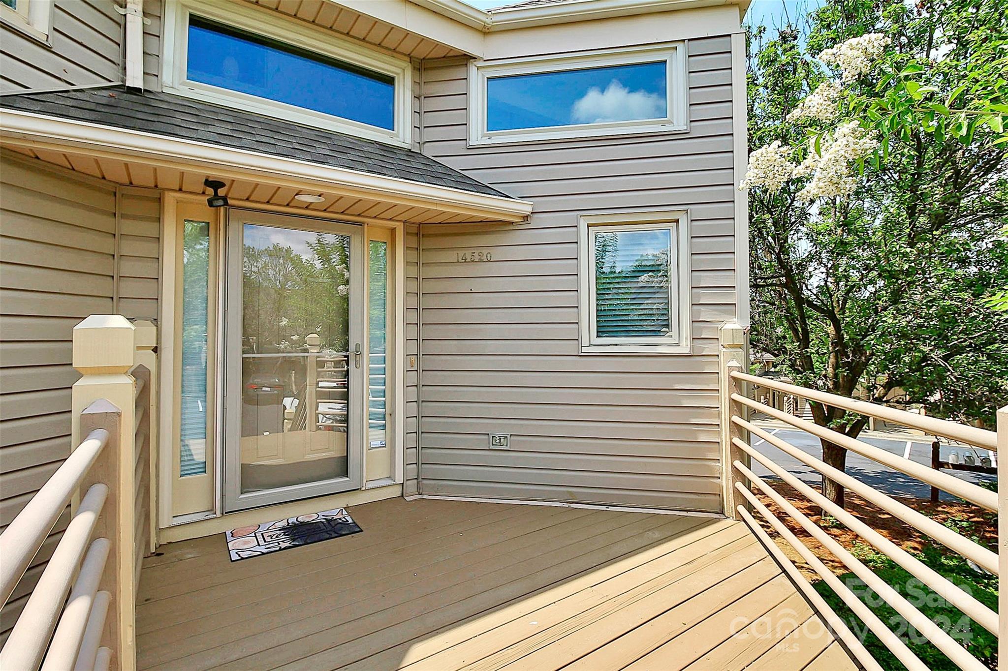 The Yachtsman - Residential