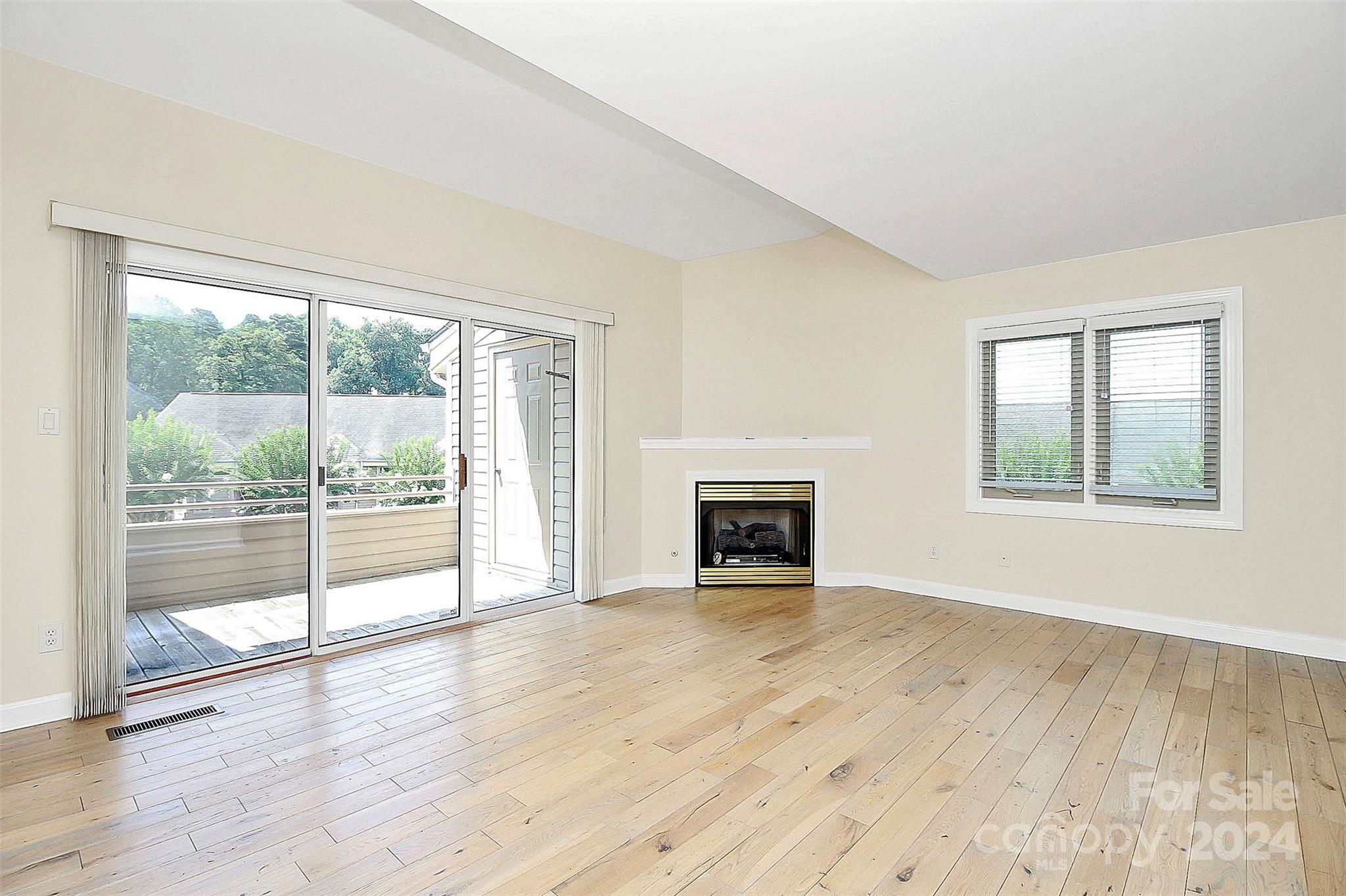 The Yachtsman - Residential