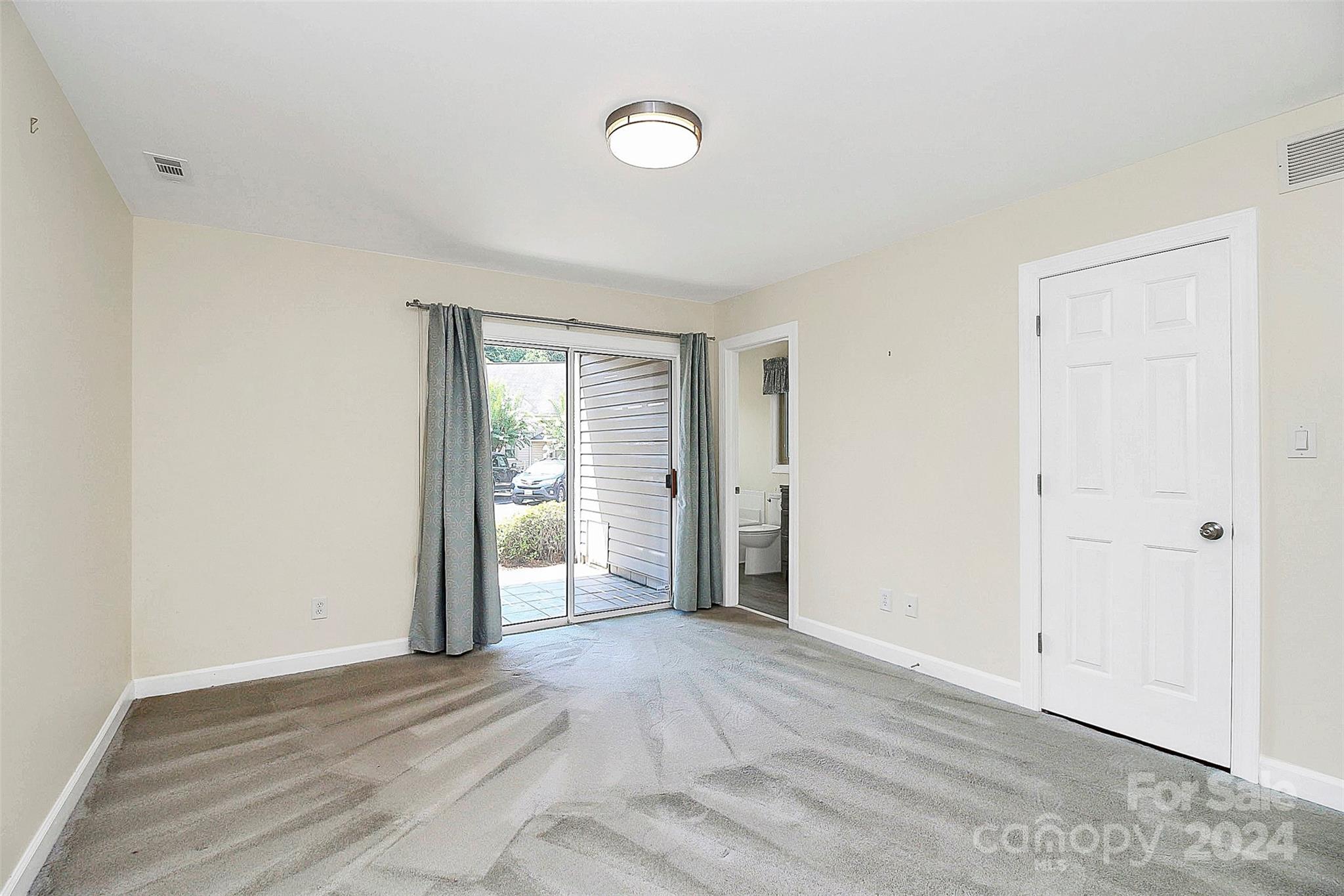 The Yachtsman - Residential