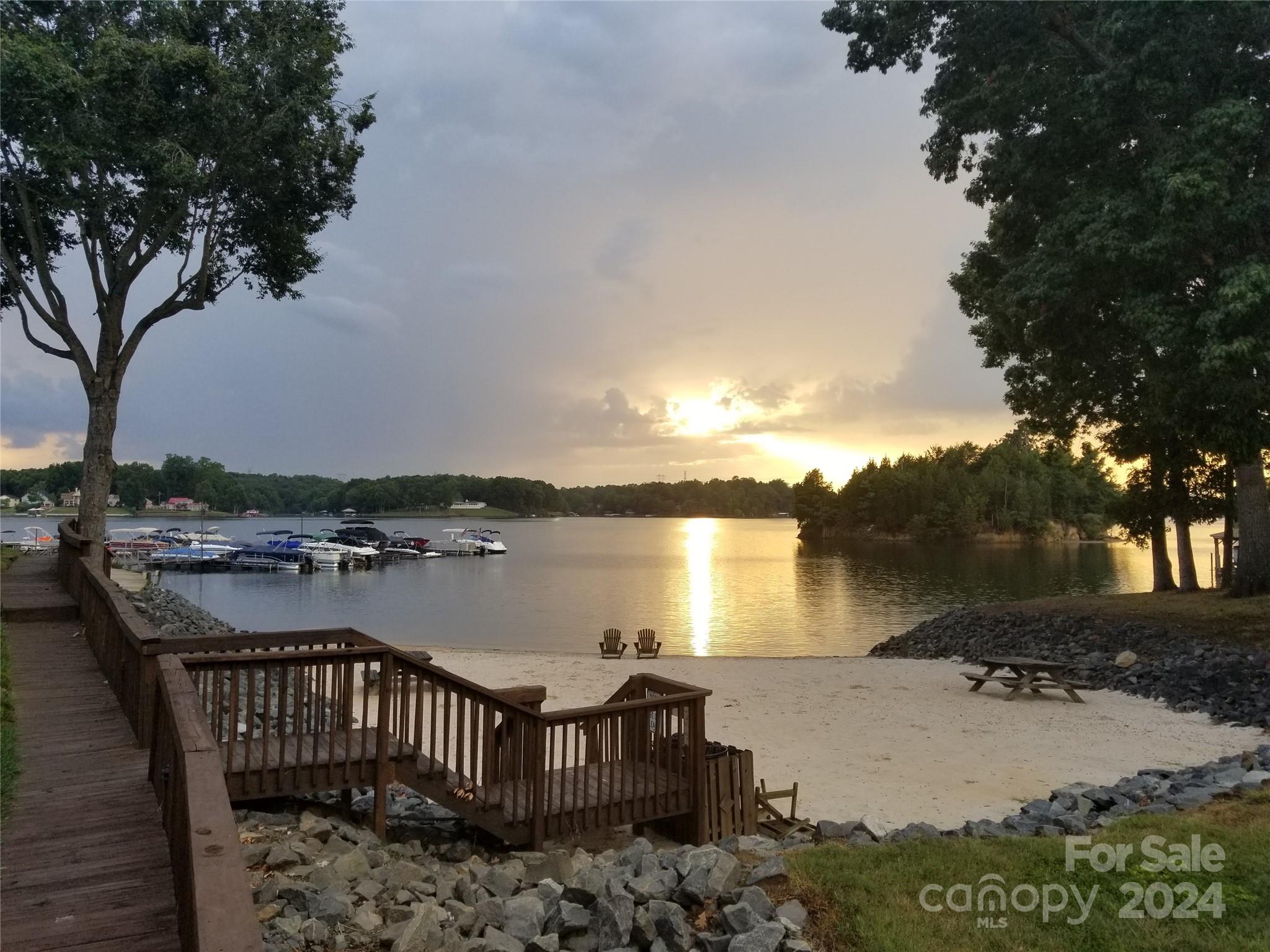 The Yachtsman - Residential