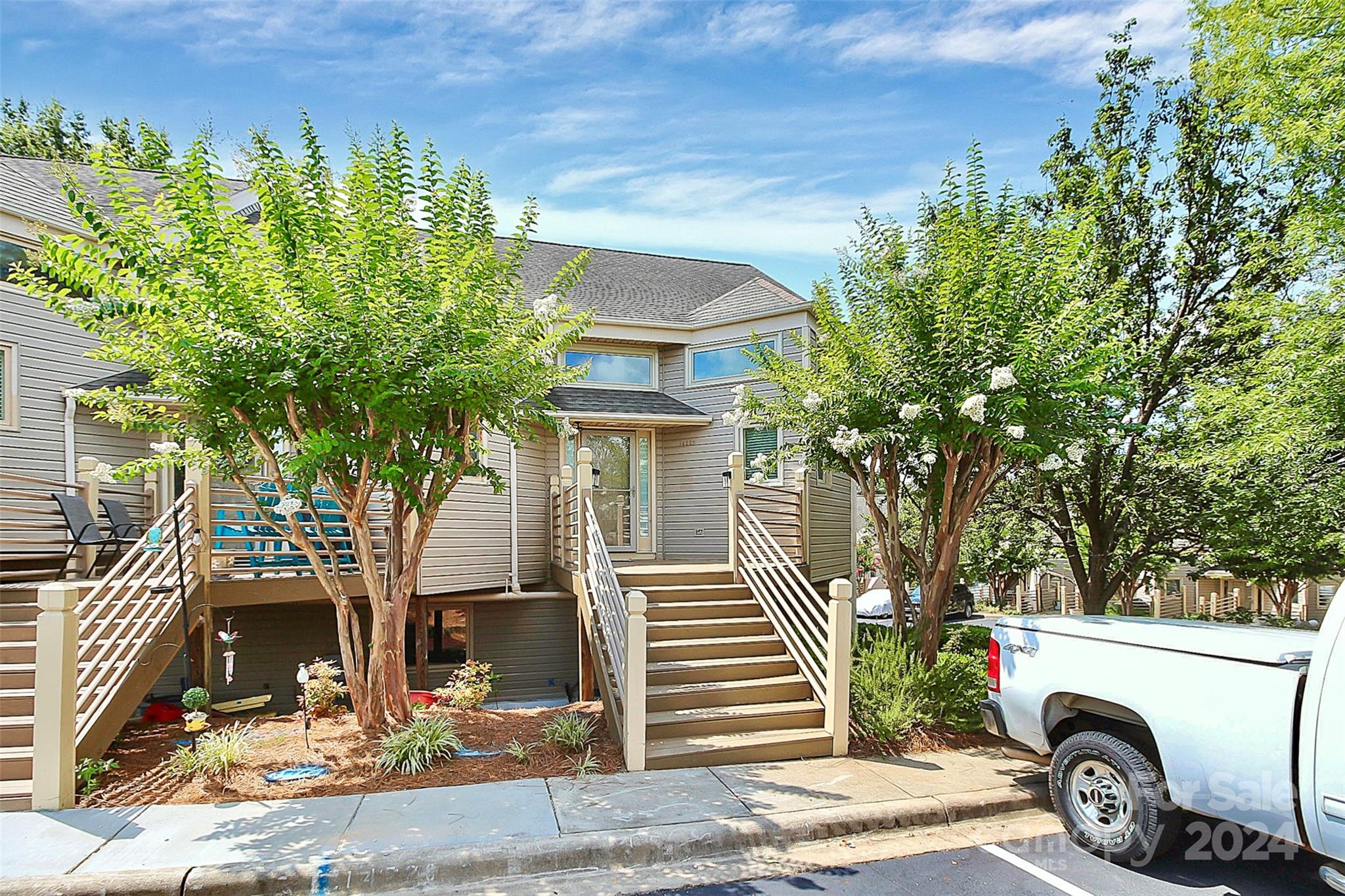 The Yachtsman - Residential