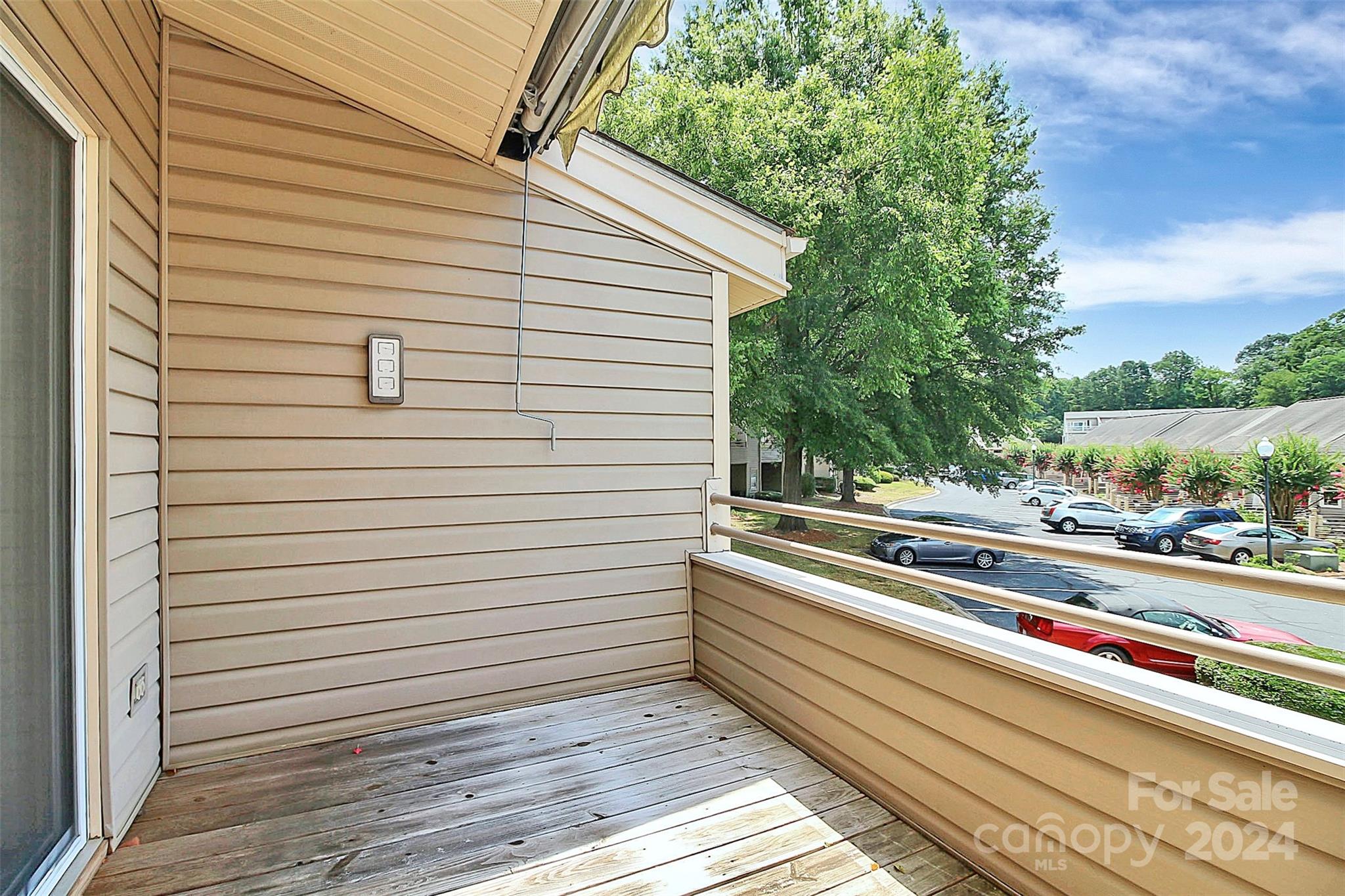 The Yachtsman - Residential