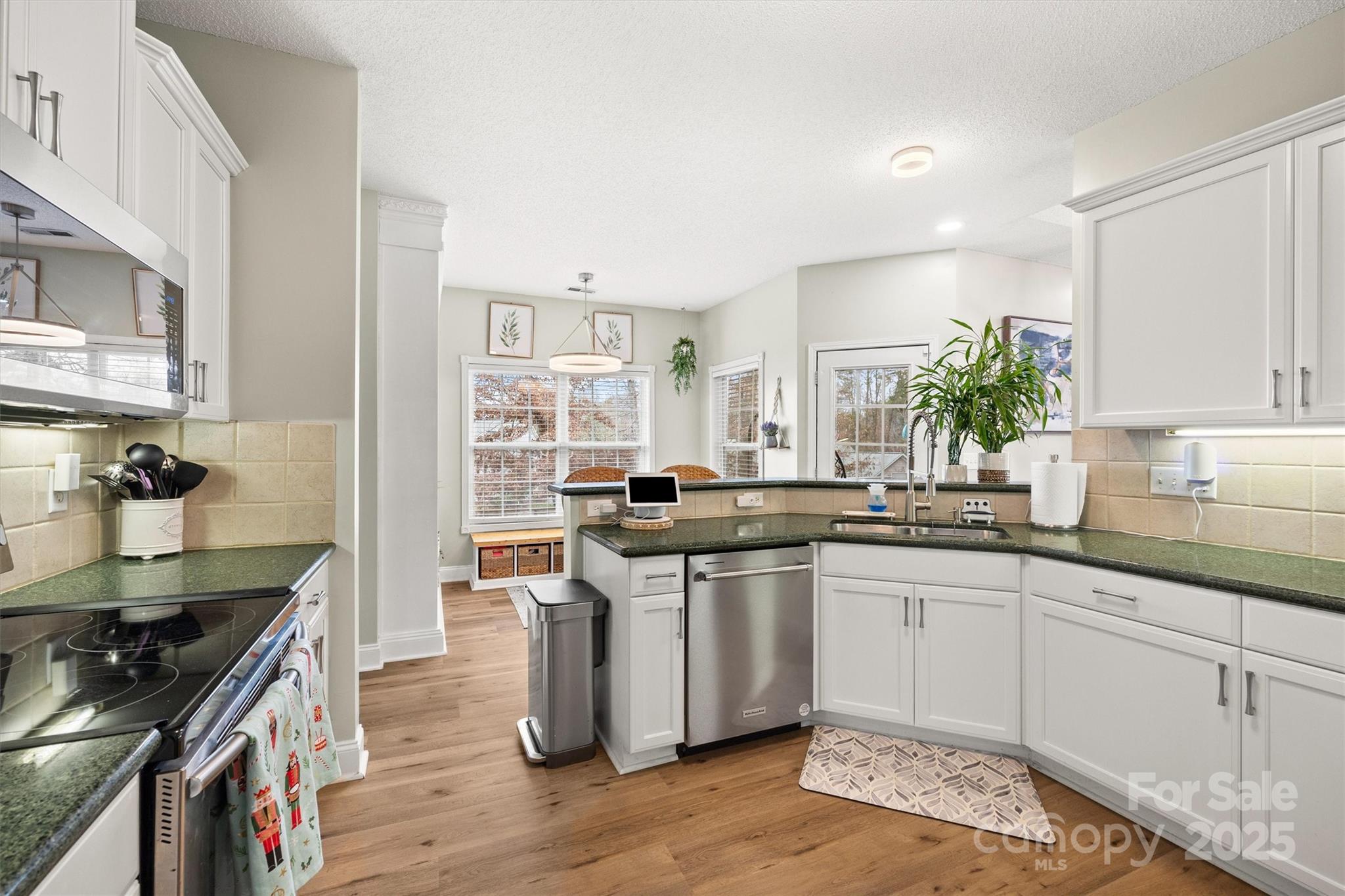 Cobblestone Village - Residential