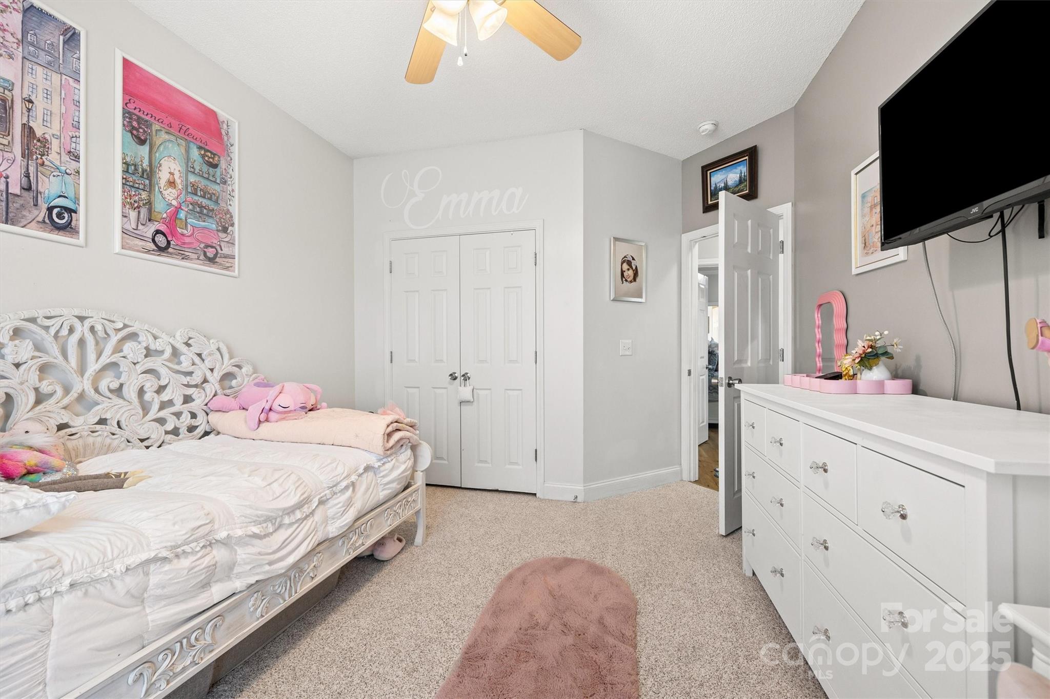 Cobblestone Village - Residential