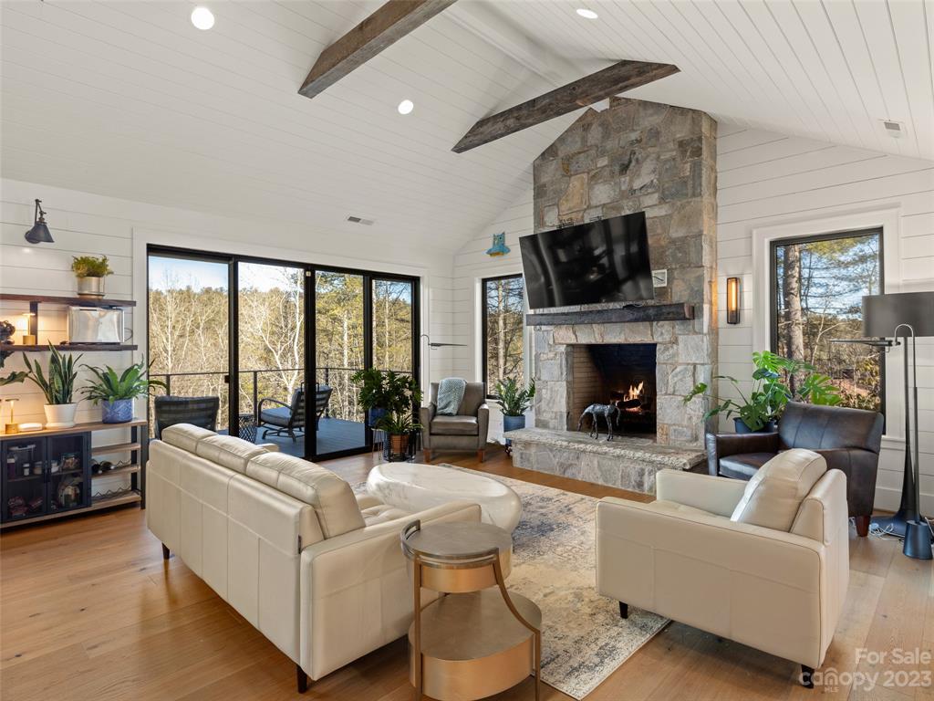 Wolf Shoals - Residential