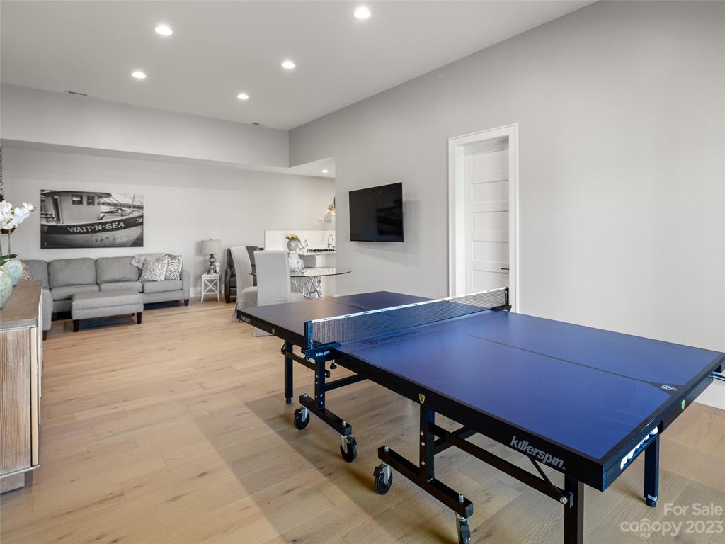 Wolf Shoals - Residential