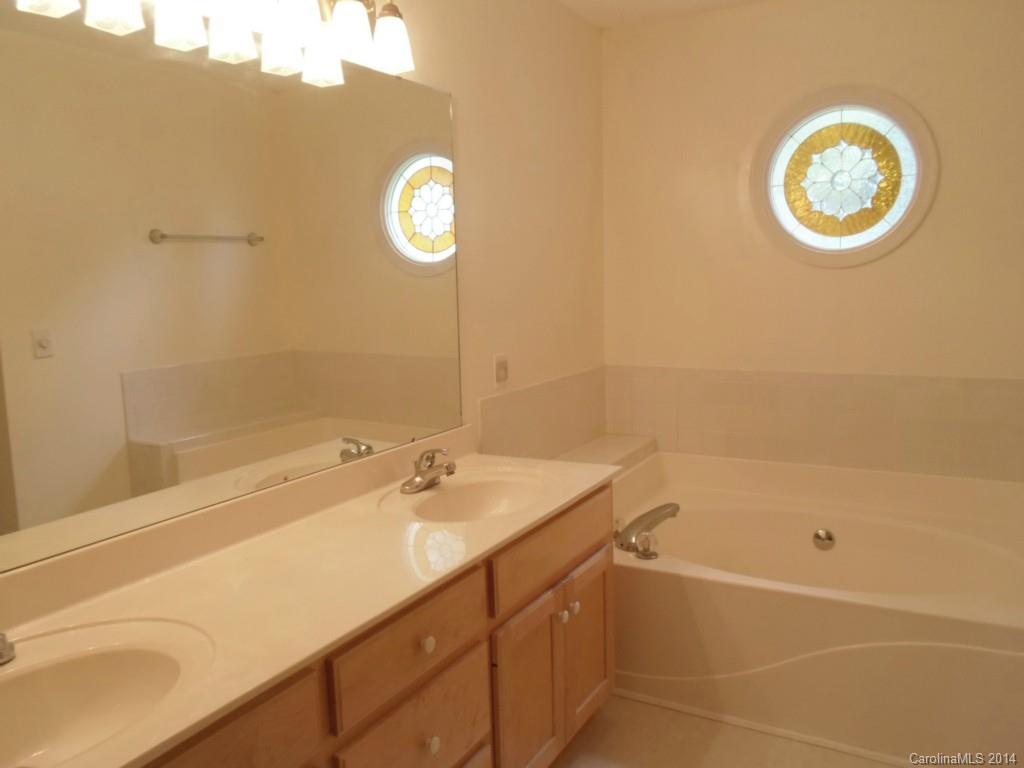 Mountain Manor - Residential