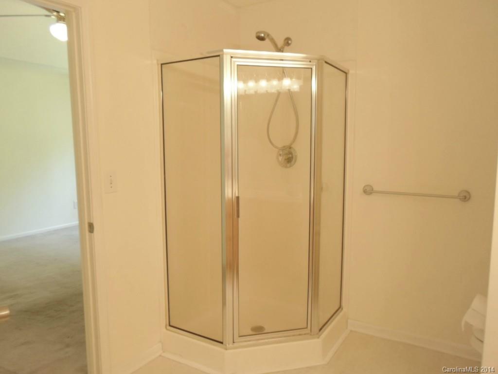 Mountain Manor - Residential