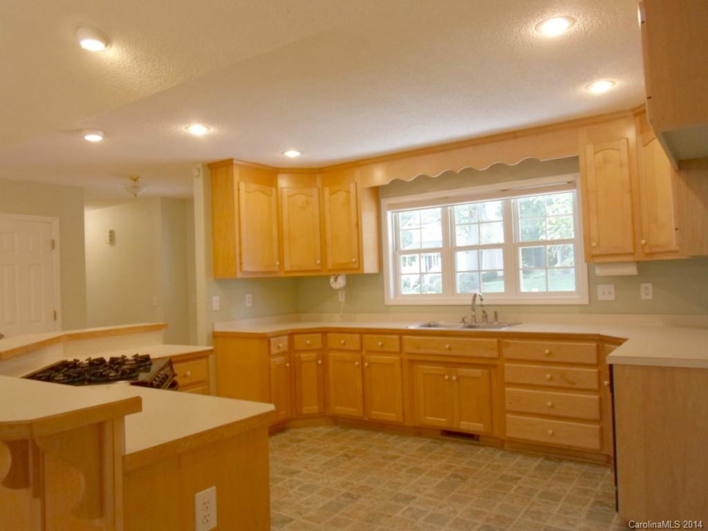 Mountain Manor - Residential