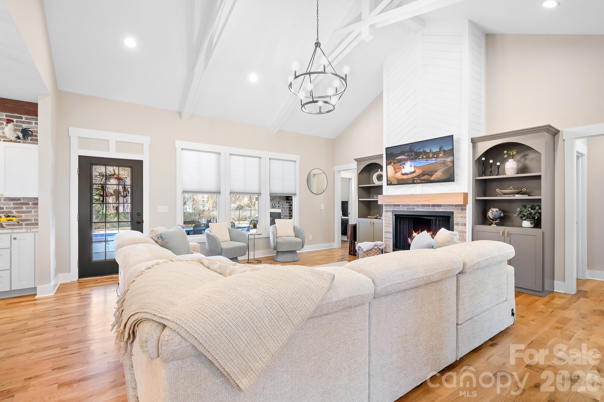 Lincoln Estates - Residential