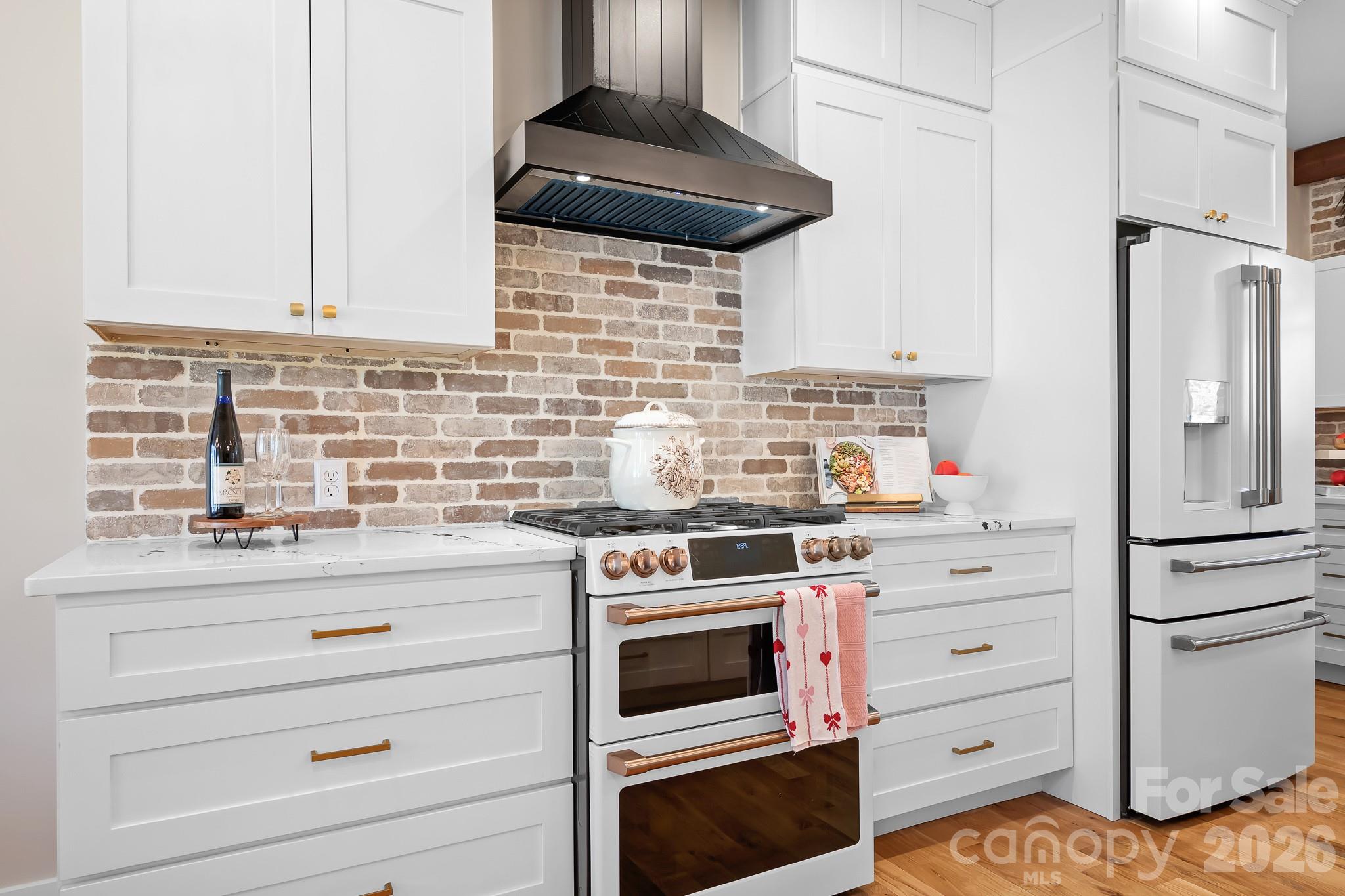 Lincoln Estates - Residential