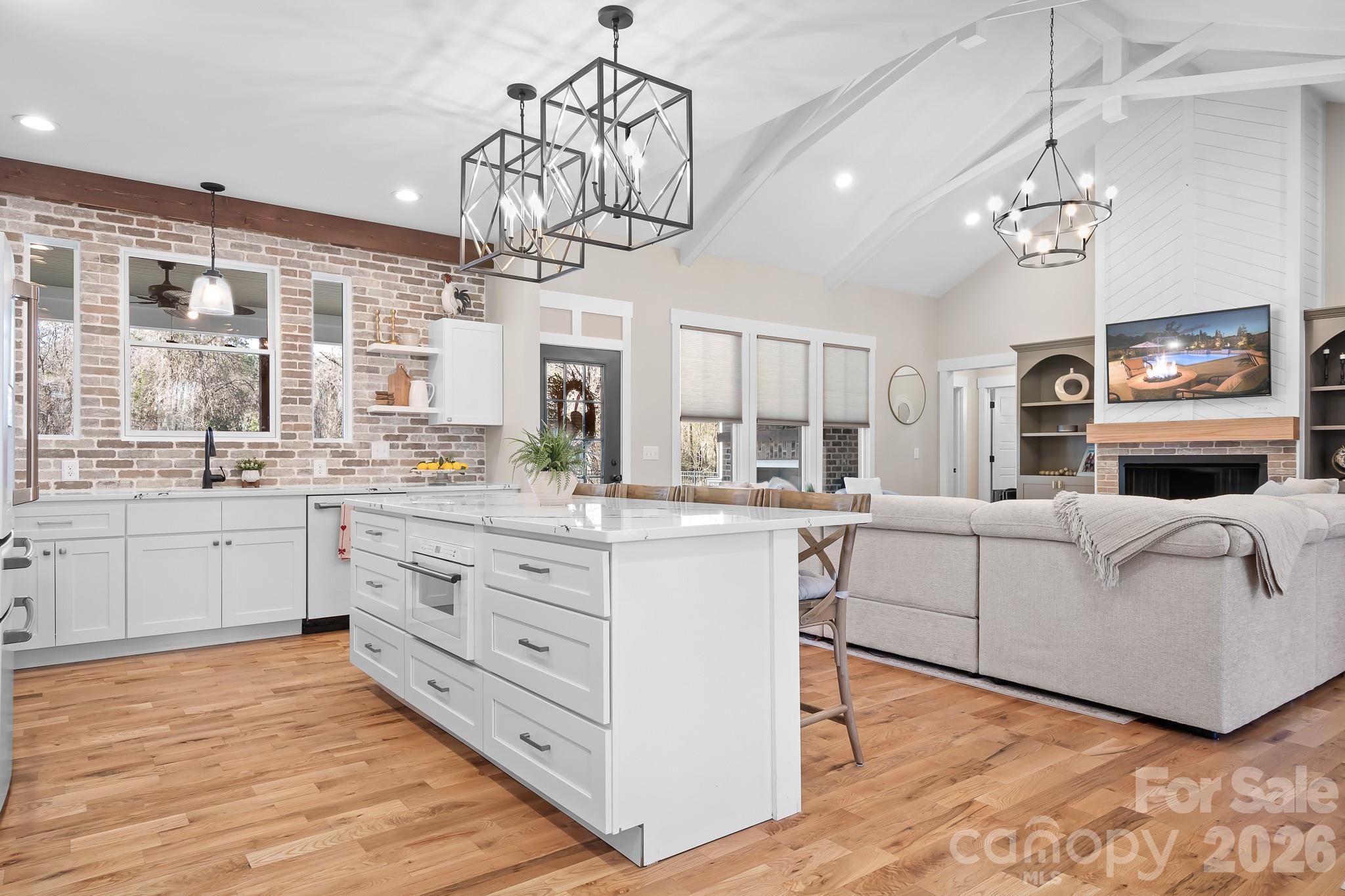 Lincoln Estates - Residential