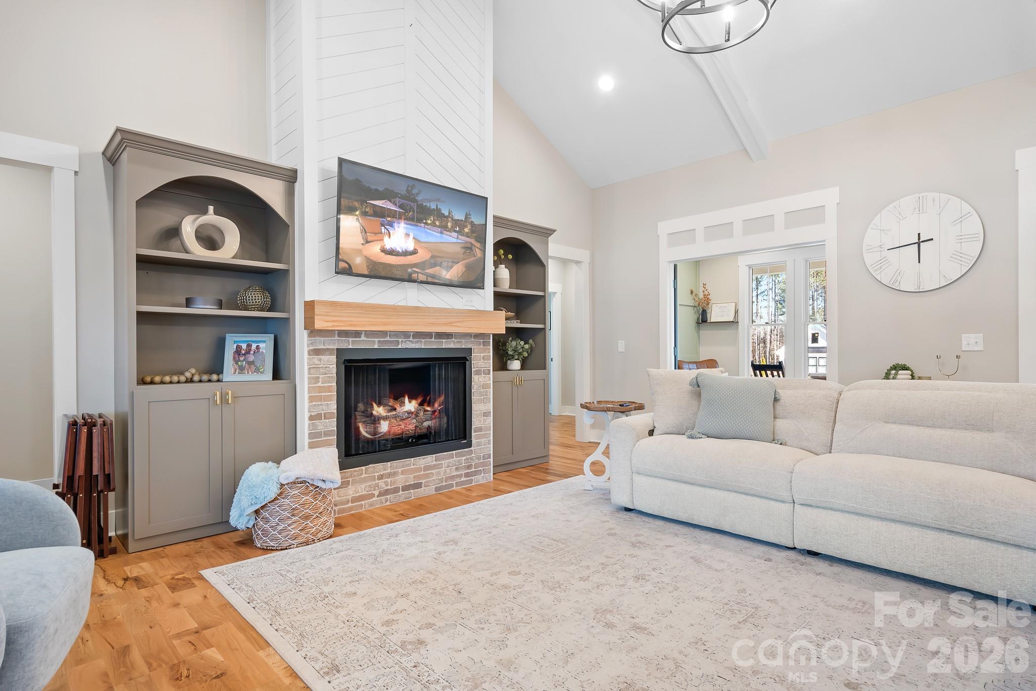 Lincoln Estates - Residential