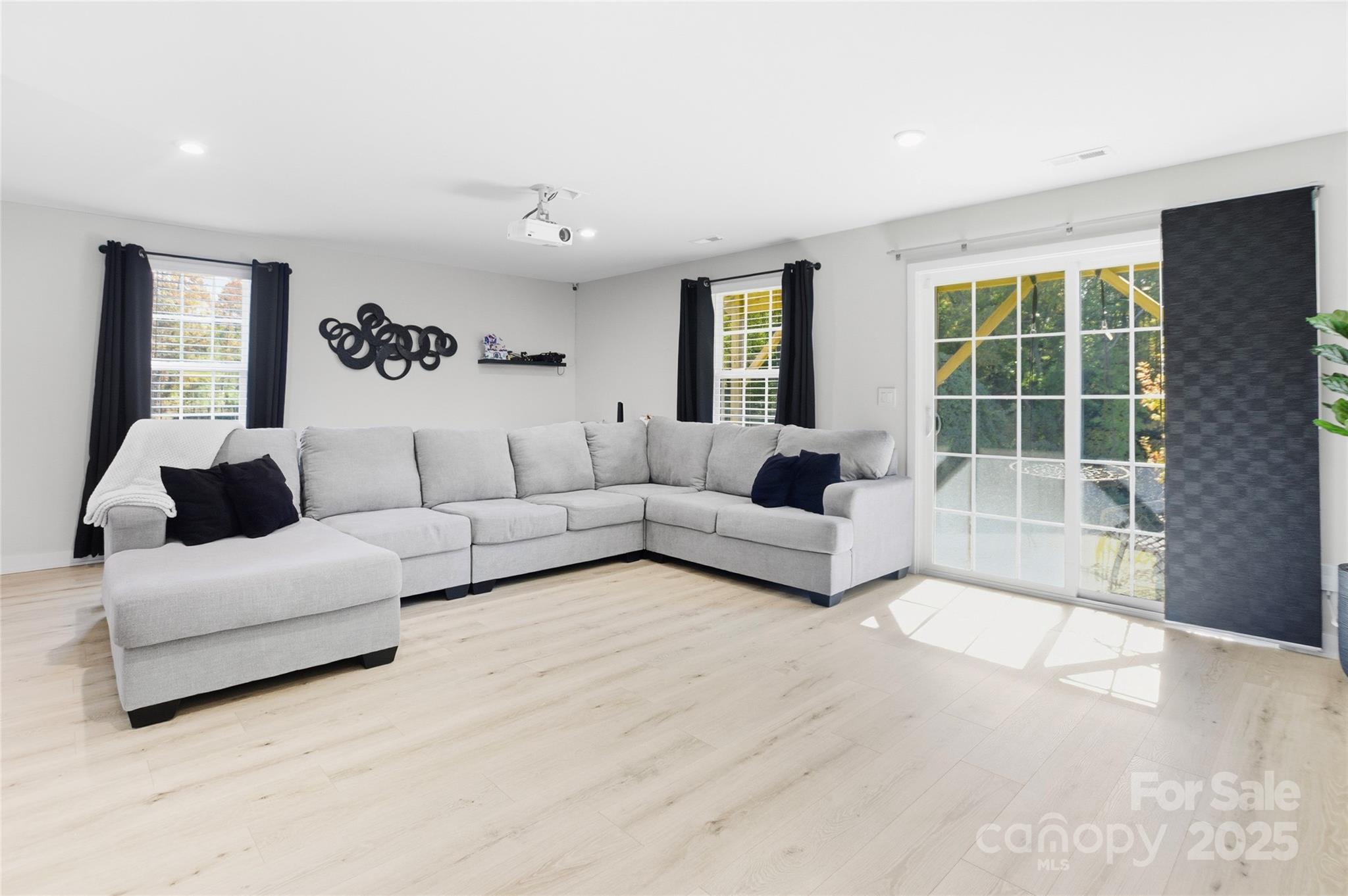 2195 Autumn Cyprus Avenue