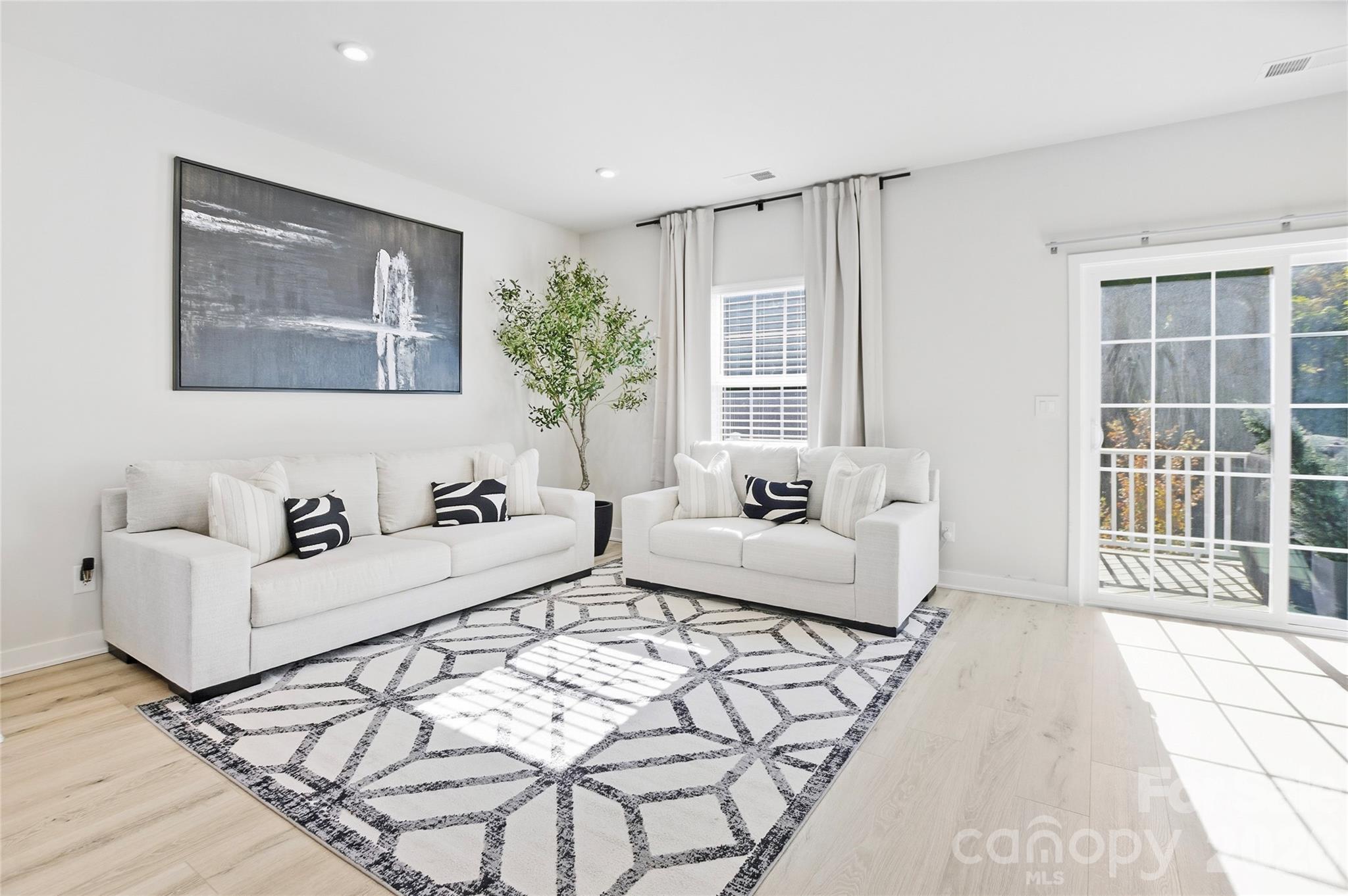 2195 Autumn Cyprus Avenue