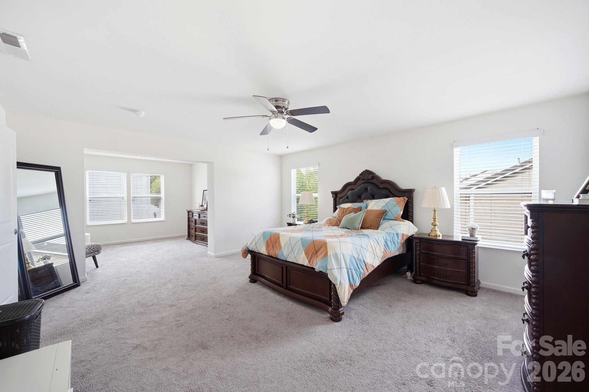 Newport Lakes - Residential