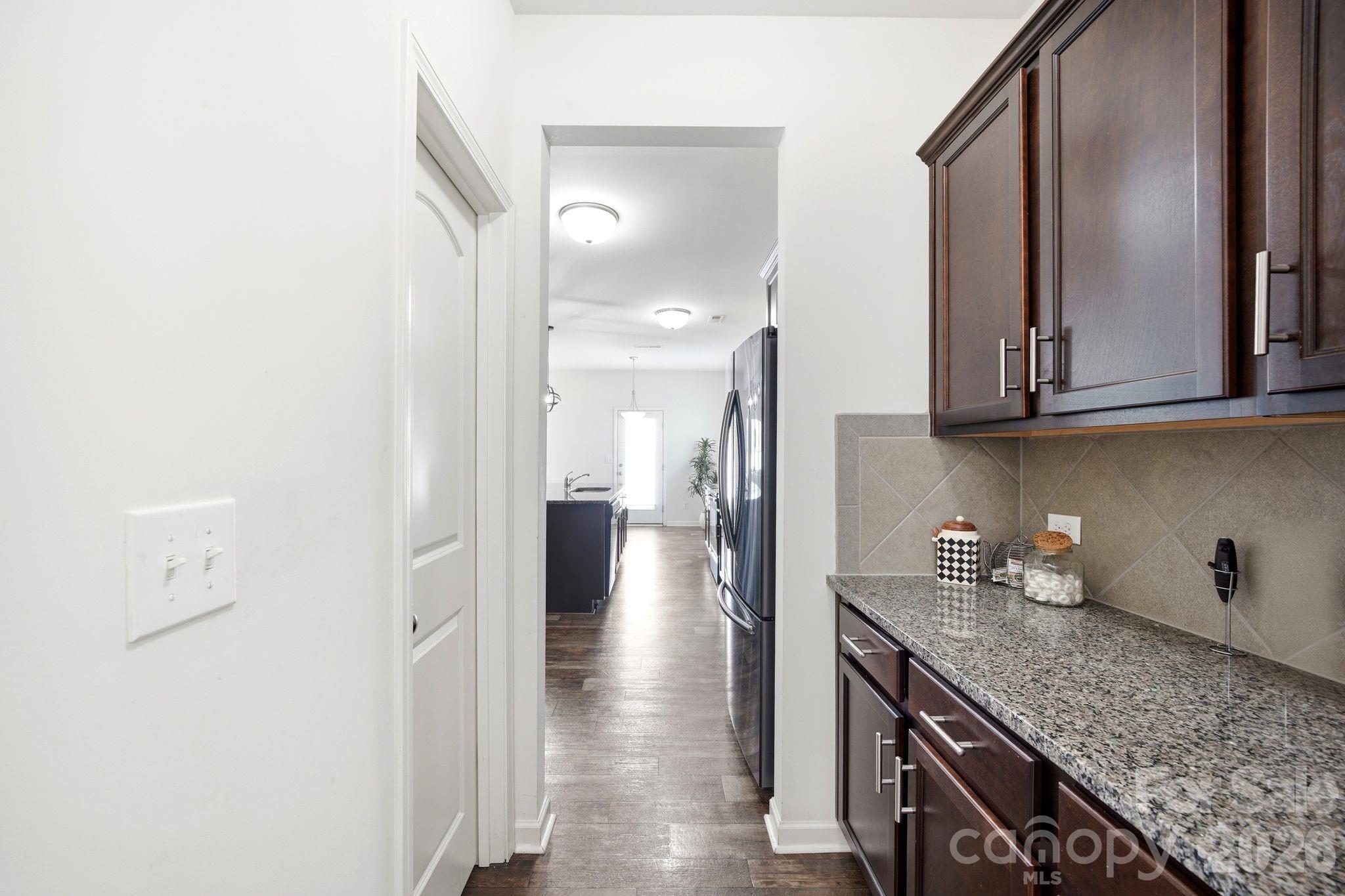 Newport Lakes - Residential