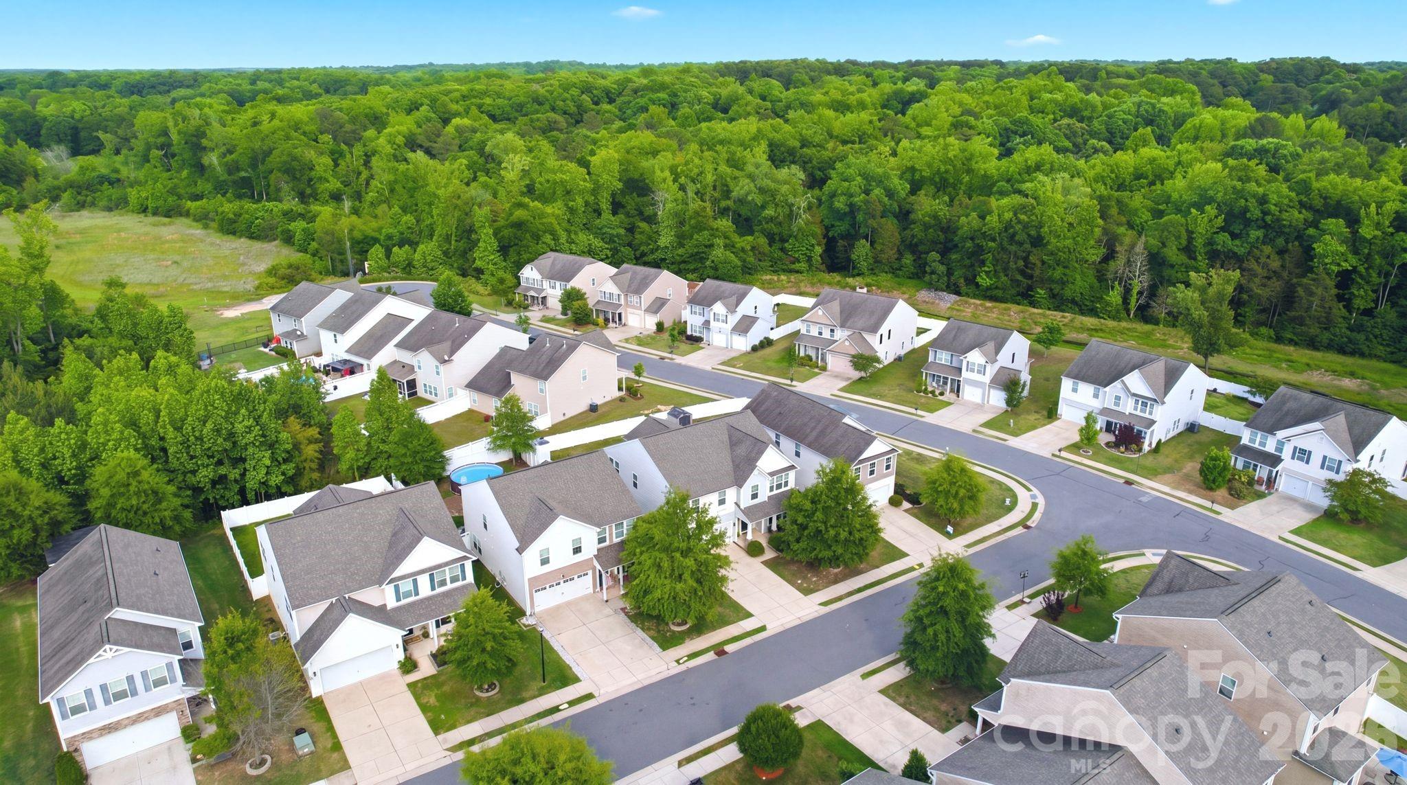 Newport Lakes - Residential