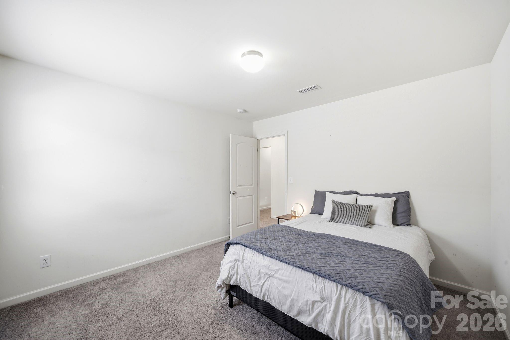 Newport Lakes - Residential