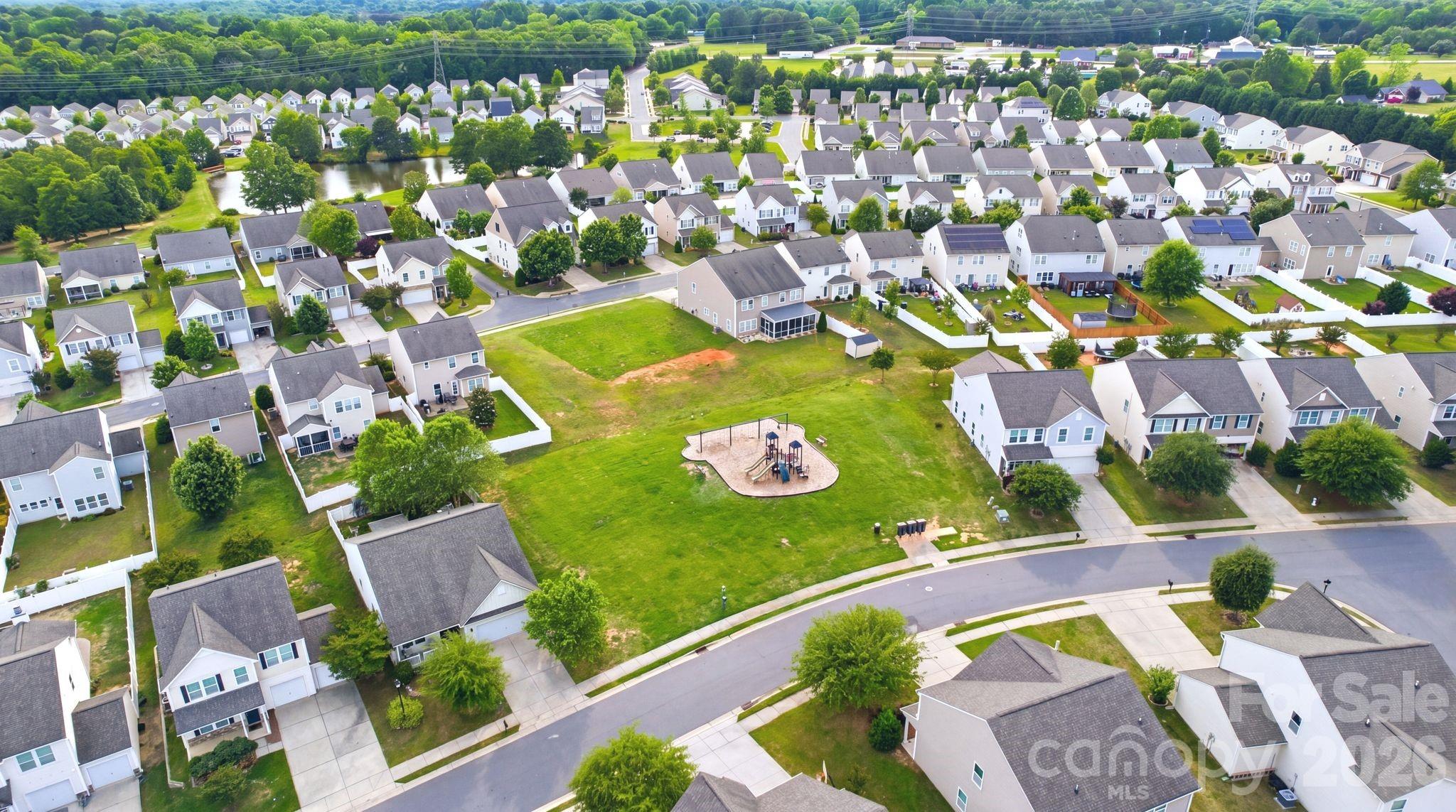 Newport Lakes - Residential